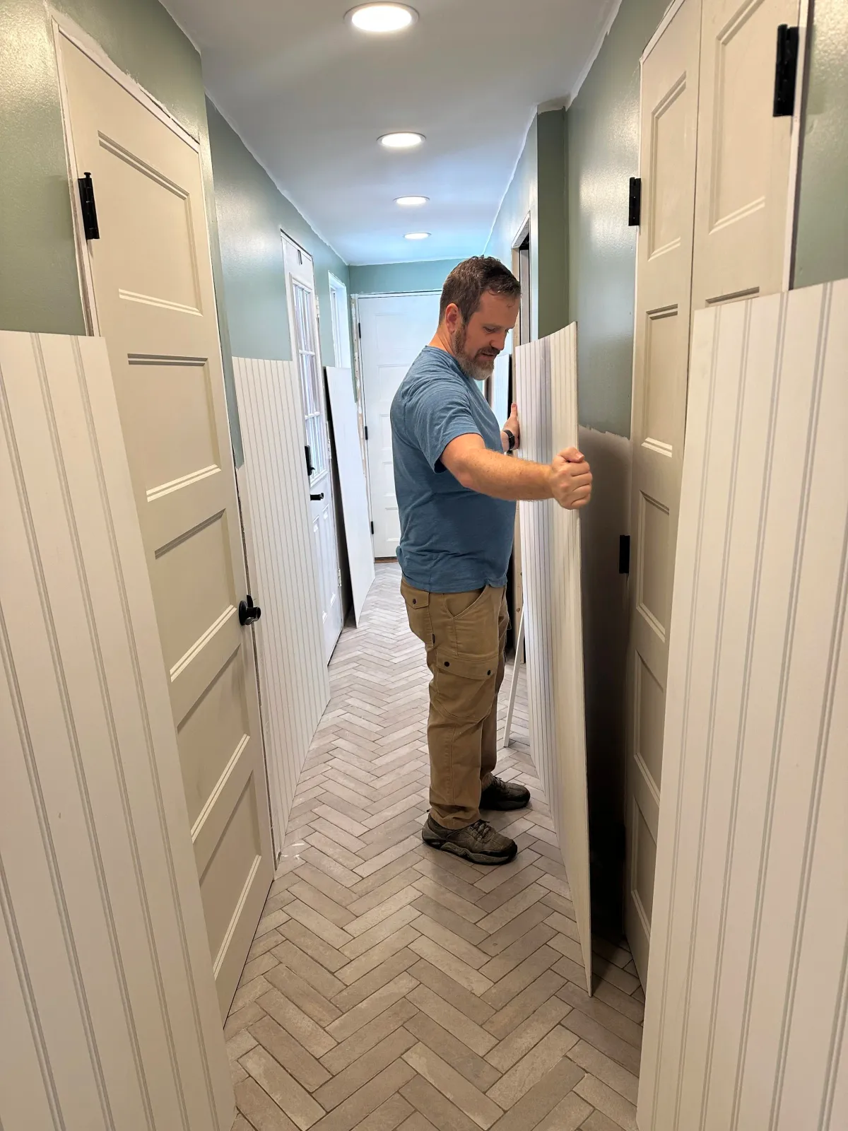 beadboard wainscoting installation, home renovation