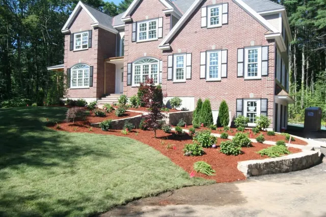 Avedisian Landscaping work photo