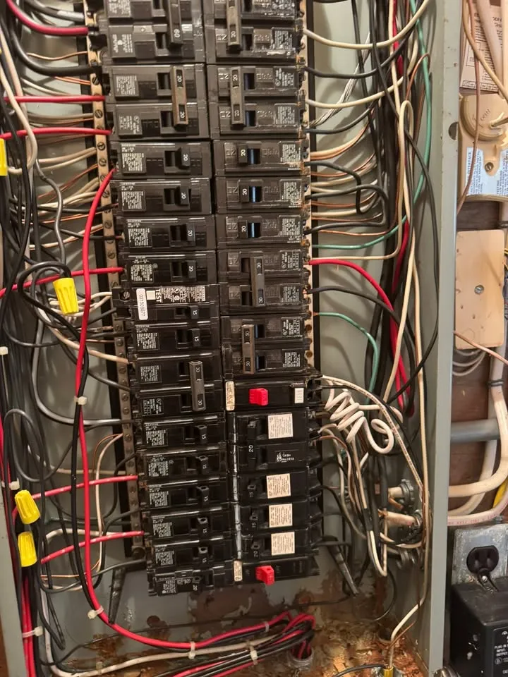 200amp service repair Douglas,Ma old 200amp service had water 💦 leaking into the panel for some time now, see before and after photos