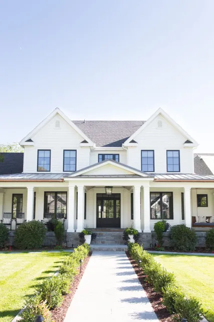 exterior house daniel.png