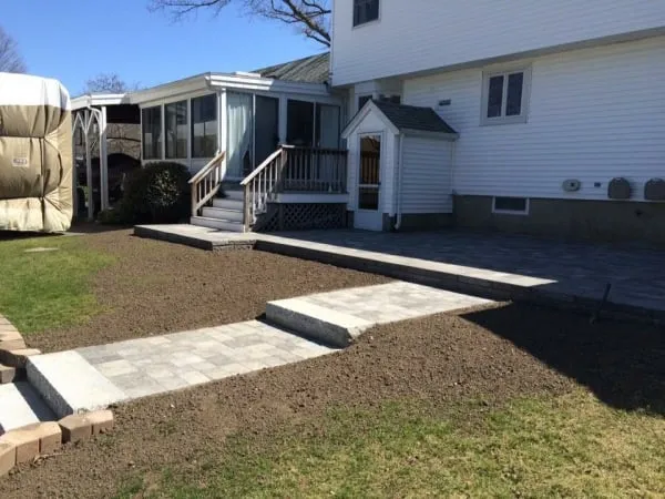 work photo from rileylandscapinginc.com