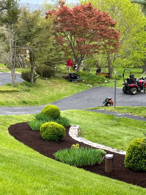 work photo from ecoearthlandscaping.com