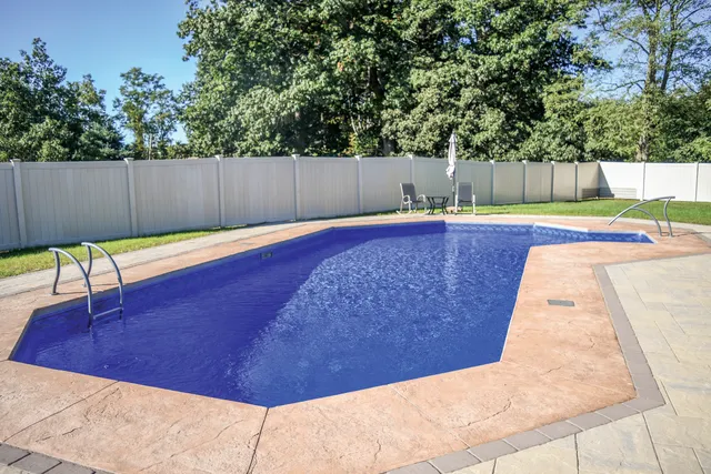 Drewnowski Pools & Spas work photo