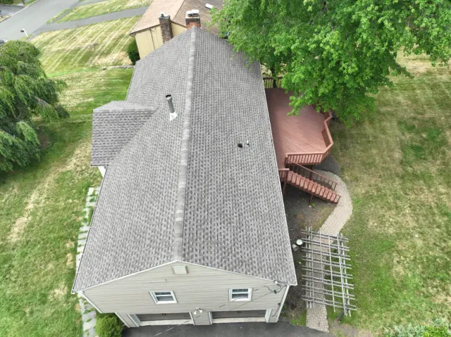 work photo from jmroofsiding.com