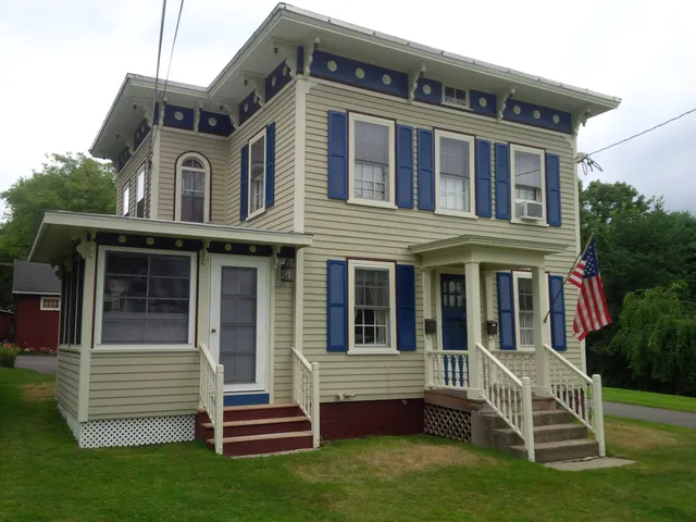 Gagnon Painting & Decorating LLC work photo