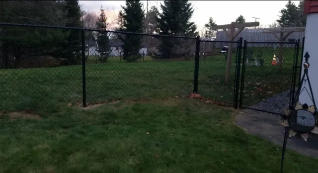 work photo from fencecontractorrochesternh.com