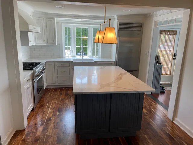Fine Finish Kitchen Cabinet Painting RI work photo