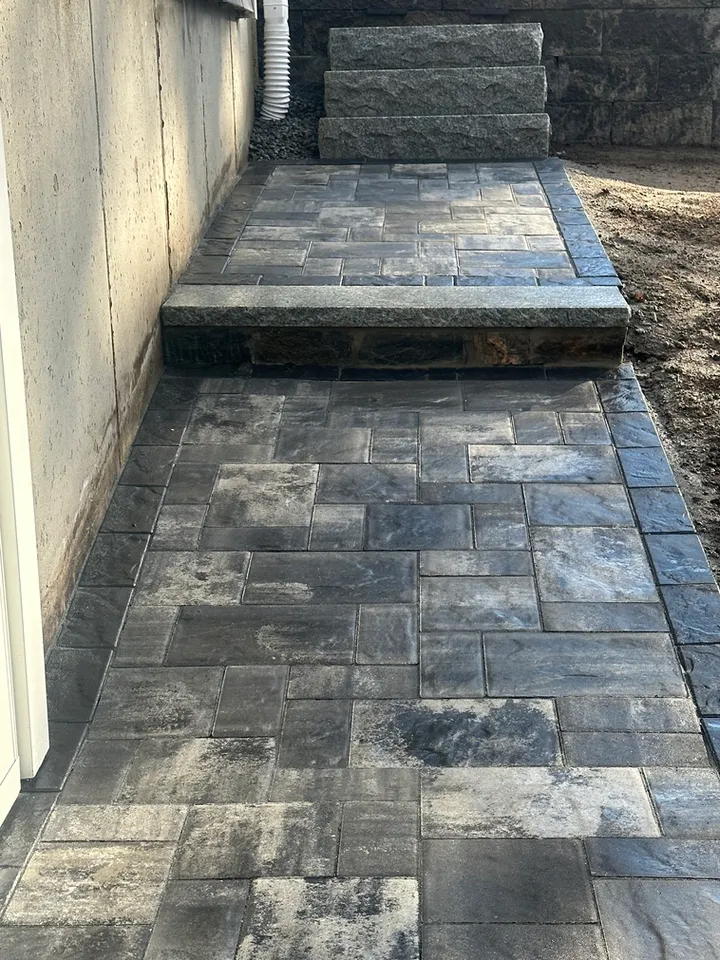 work photo from britoshardscapemasonry.com