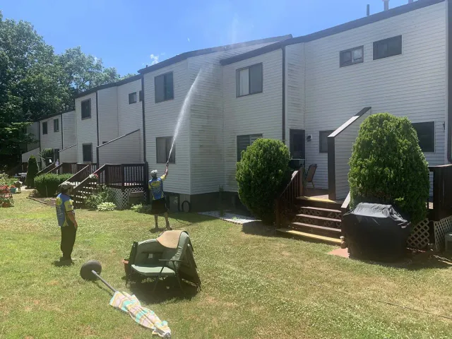 work photo from sparklepressurewash.com