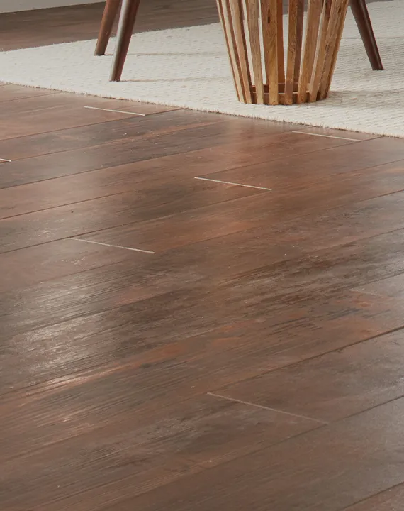 installed vinyl flooring in home