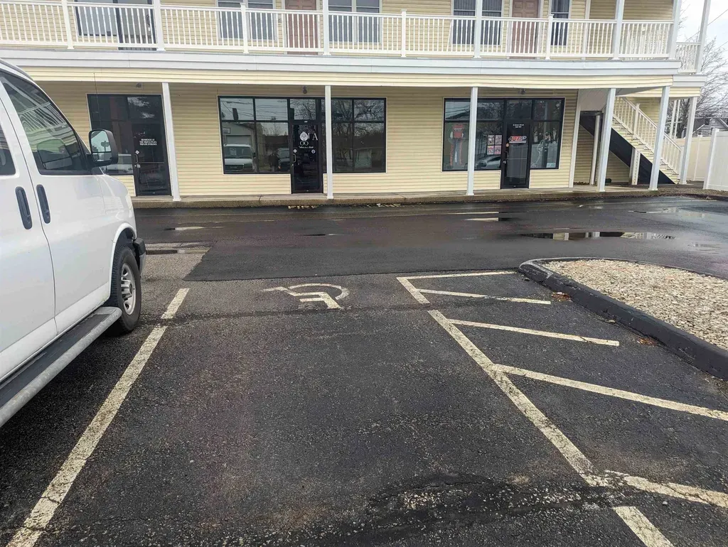 9 Simon Street Nashua NH 03060