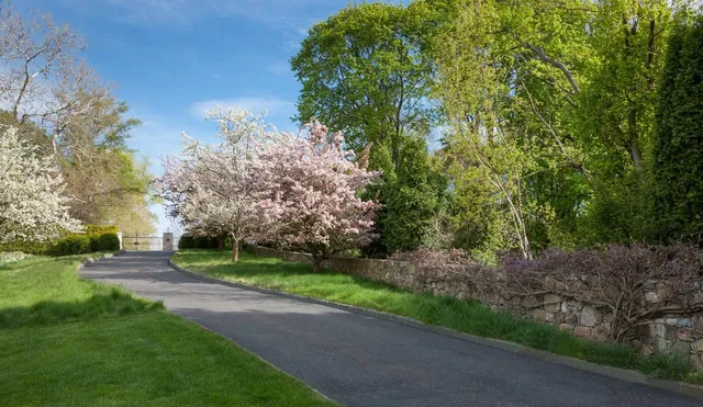1_0_149_1walsh_residence_25.jpg