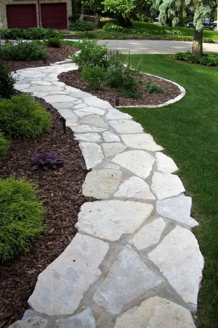 work photo from amazonaslandscaping.com