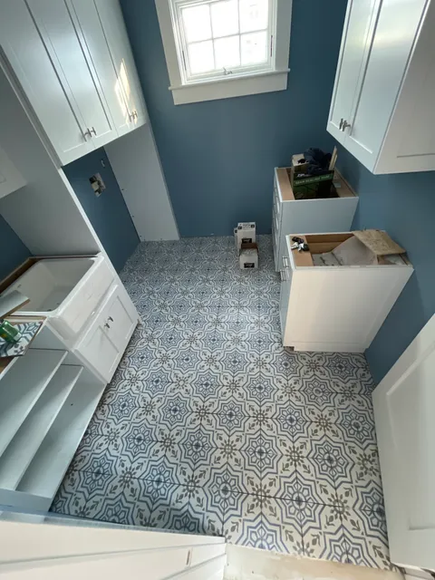 Luiz Tile Llc