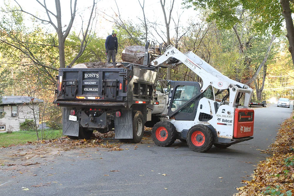 work photo from ronyslandscapinginc.com