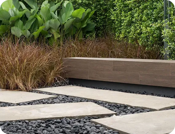 Project idea: stepping-stone walkway with decorative gravel and raised planting