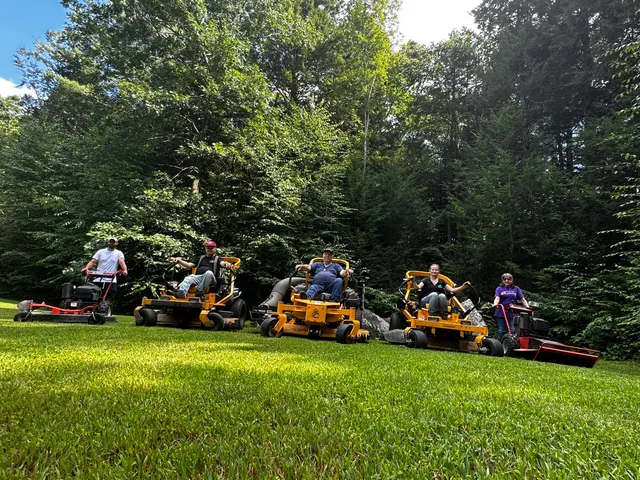 Trimming Edge Lawn Care work photo