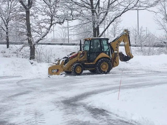 commercial.snowplowing.JPG