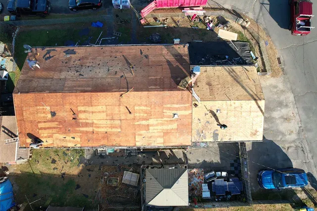 work photo from expresroofing.com
