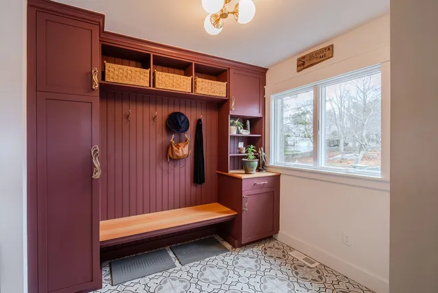 Ocean View Interior Reno22