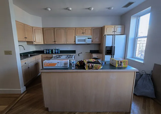 Kitchen before renovation