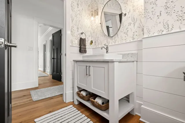 B&G Cabinet LLC researched project photo