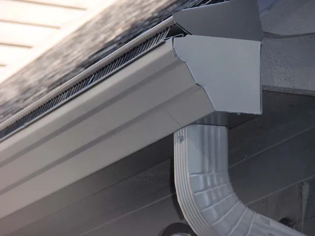 work photo from nlseamlessgutters.com