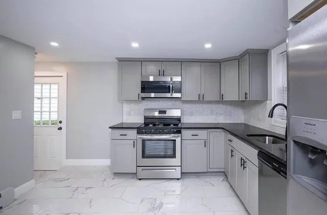 Remodeling Realtor work photo