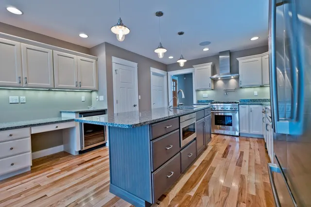 work photo from mainecohomes.com