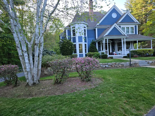 1 Pats lawncare services work photo