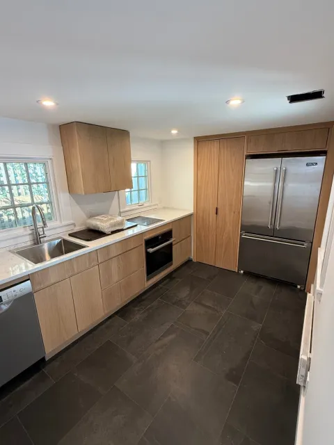 Flat-panel wood cabinetry