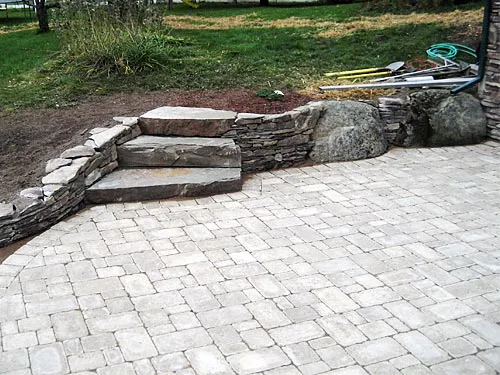 work photo from stonewallhardscapes.com