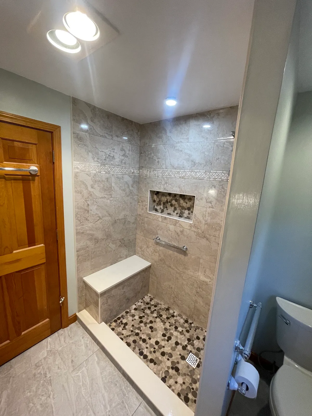 Luiz Tile Llc