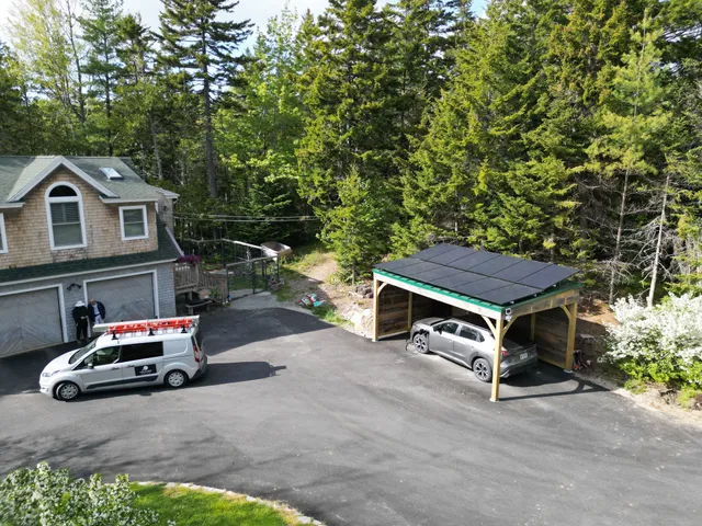 Chickadee Solar work photo