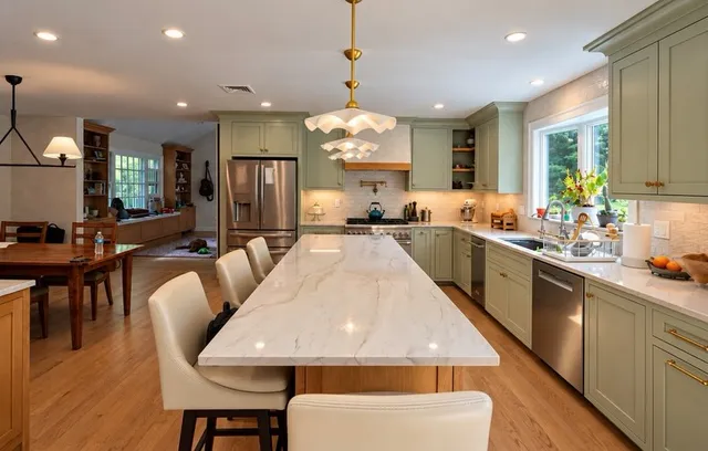 Custom cabinetry built with purpose, precision, and timeless style. 

#CustomCabinetry #LuxuryKitchen #QualityCabinetsLLC