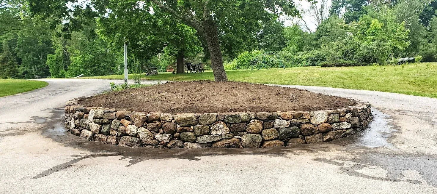 curved_retaining_wall.jpeg