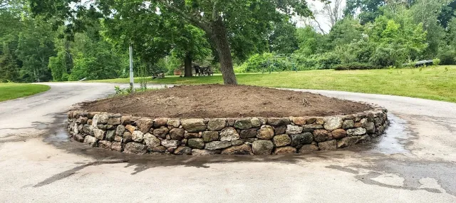 curved_retaining_wall.jpeg