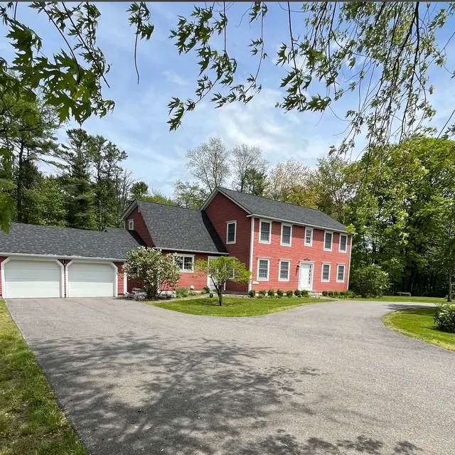 work photo from atlanticroofing-maine.com