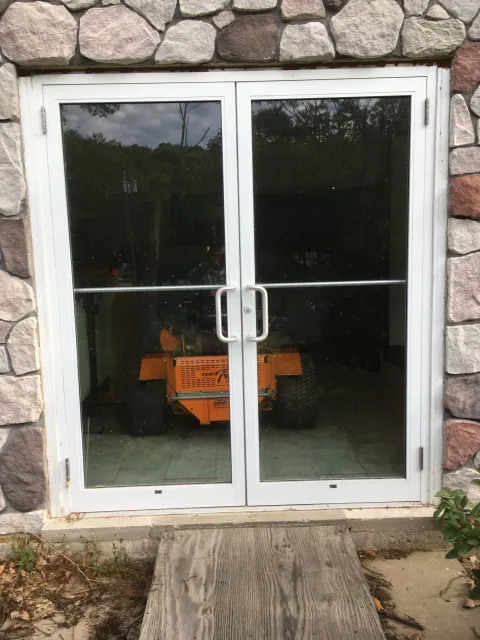 work photo from precisionglassllc.com