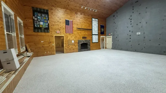 work photo from rlepoxyflooring.com