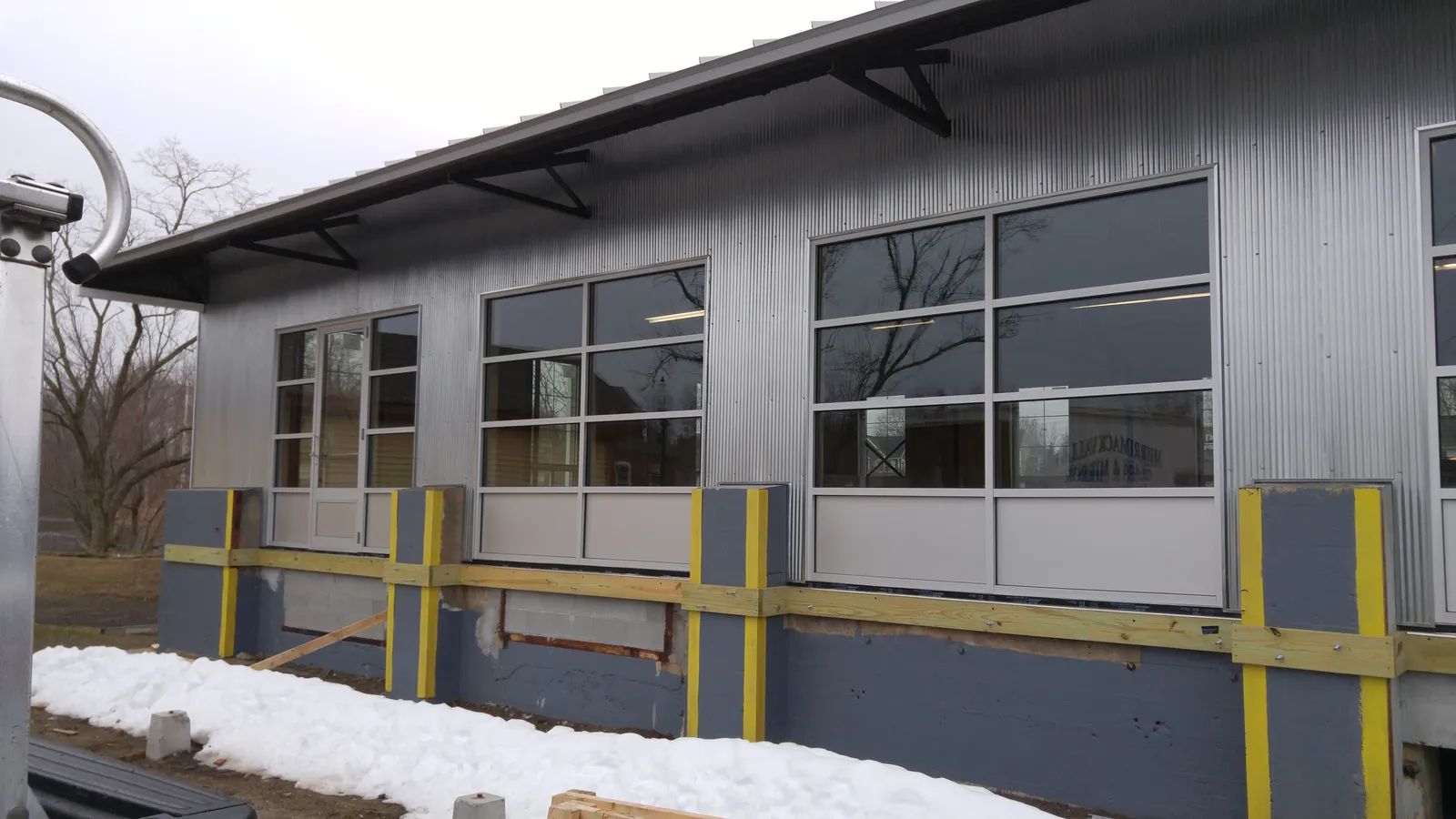 work photo from merrimackvalleyglass.com