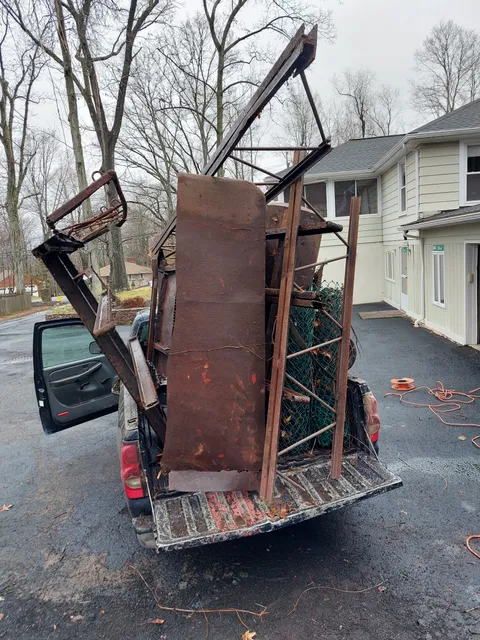 Scrappy & Pappys Junk Removal work photo