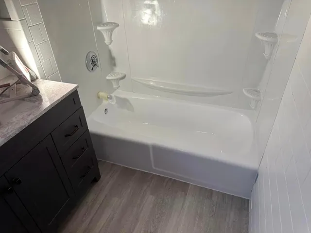 Smith Reglazing Company LLC work photo