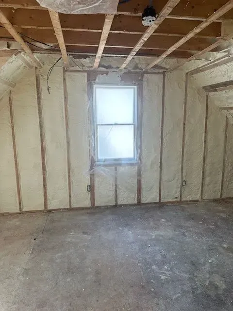 work photo from sprayfoamofcapecod.com