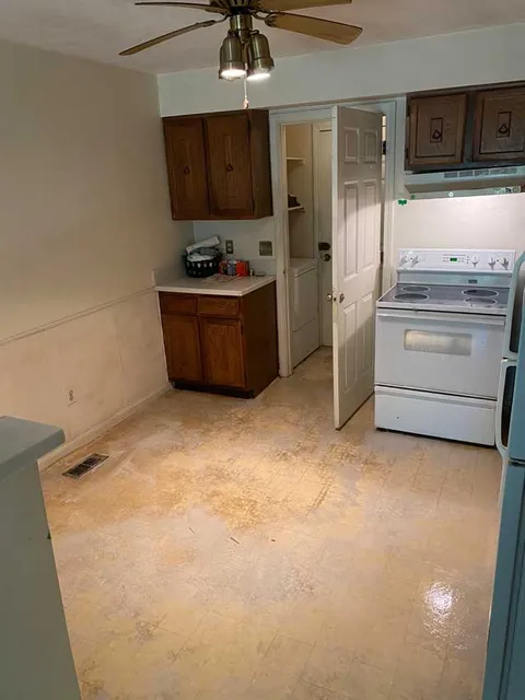 Kitchen-Before