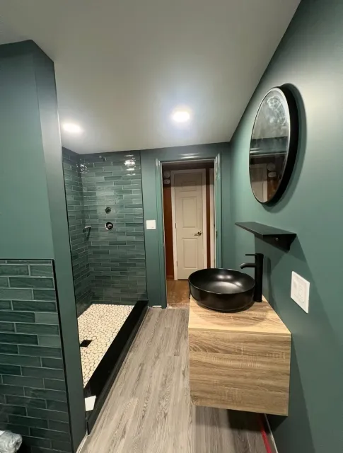 work photo from venturatile.com