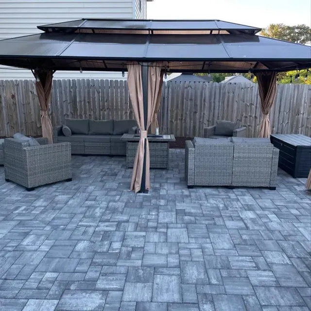deck builders in Massachusetts work