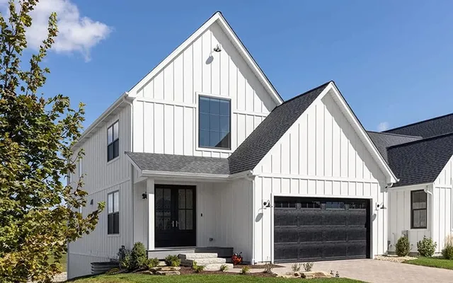 work photo from idealsiding.com