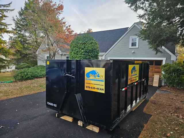work photo from big-foot-dumpsters.com
