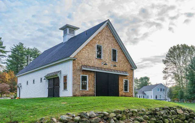 Cummings-Cayer barn exterior